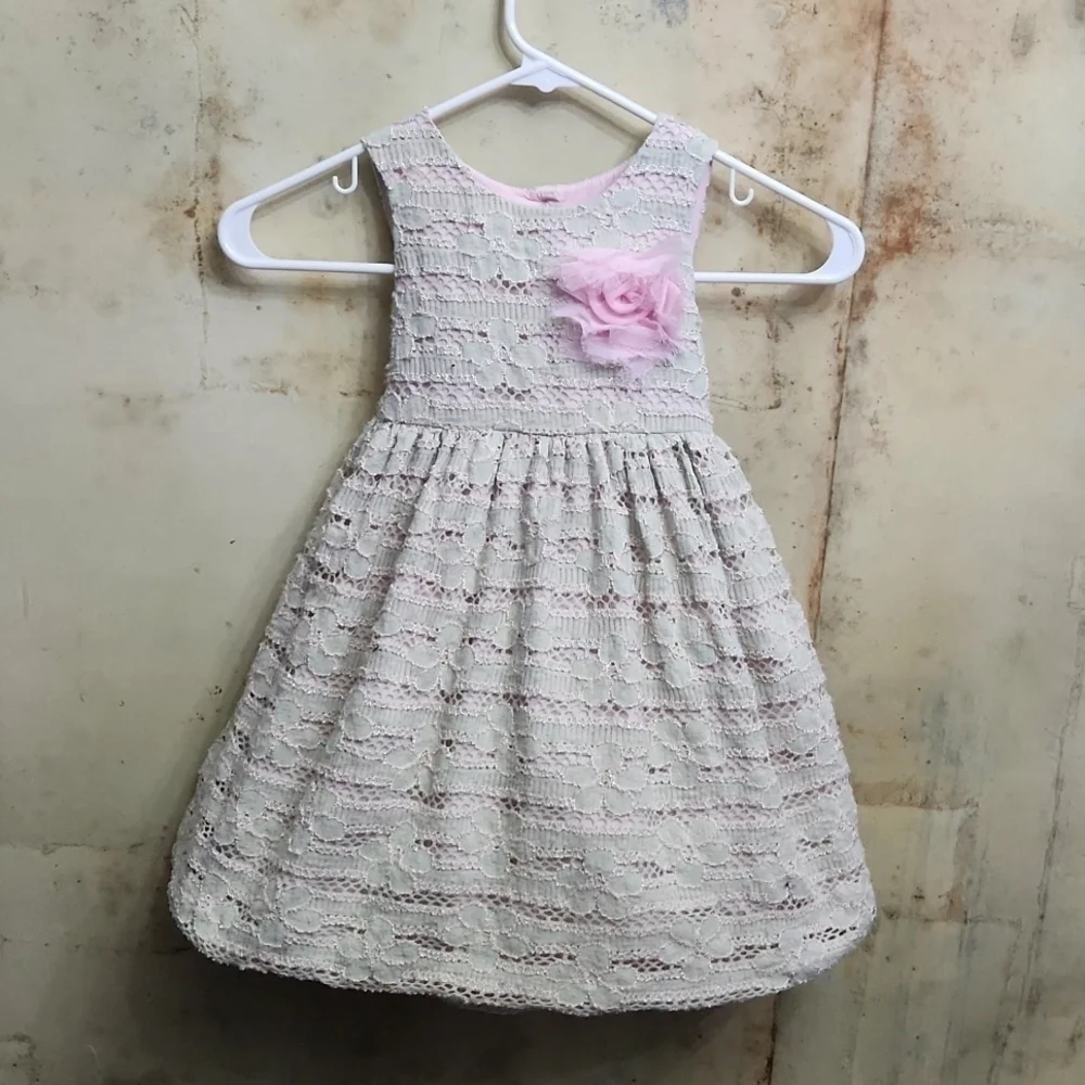 Pippa & Julie Mint Green/ Pale Pink Eyelet Dress with Flower Accent Size 3T